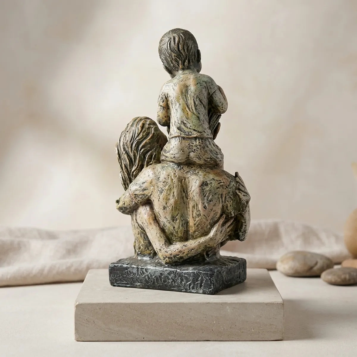 Resin Rustic Vintage Weathered Family Decorative Sculpture